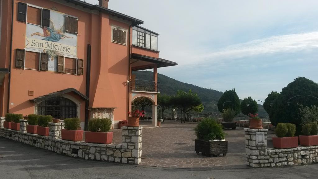 Ristorante Albergo San Michele Ome Dış mekan fotoğraf