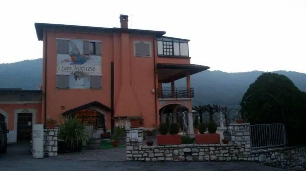 Ristorante Albergo San Michele Ome Dış mekan fotoğraf